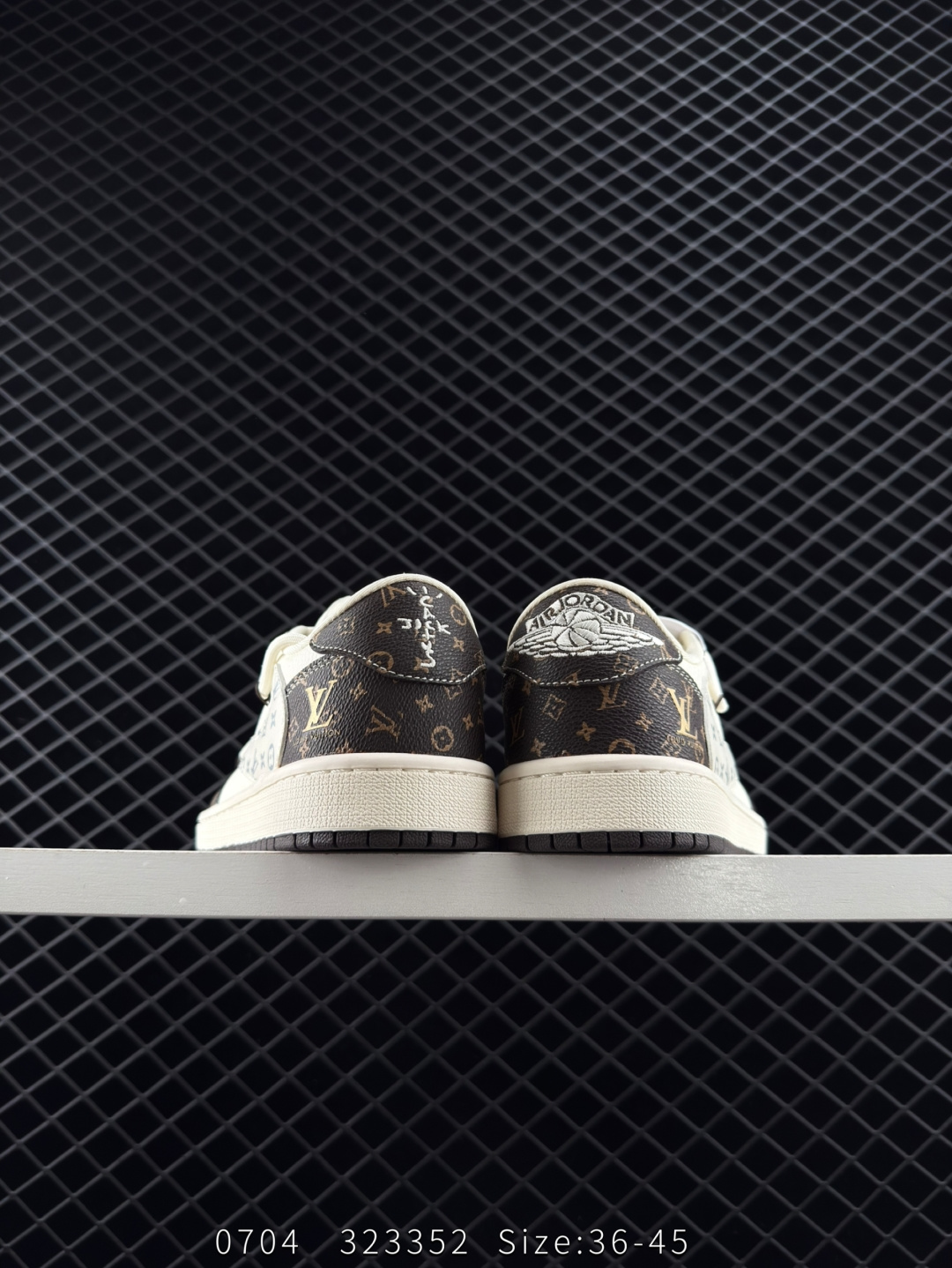 Travis Scott x Air Jordan 1 ” Reverse Mocha “